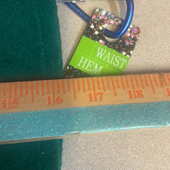 Vintage woman’s dress - Picture 9 of 10